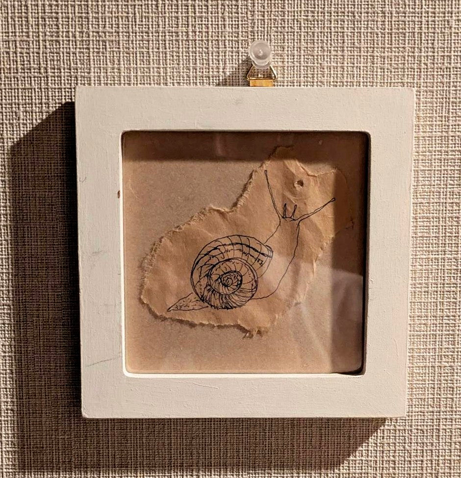 蝸牛(額装ペン画イラスト)